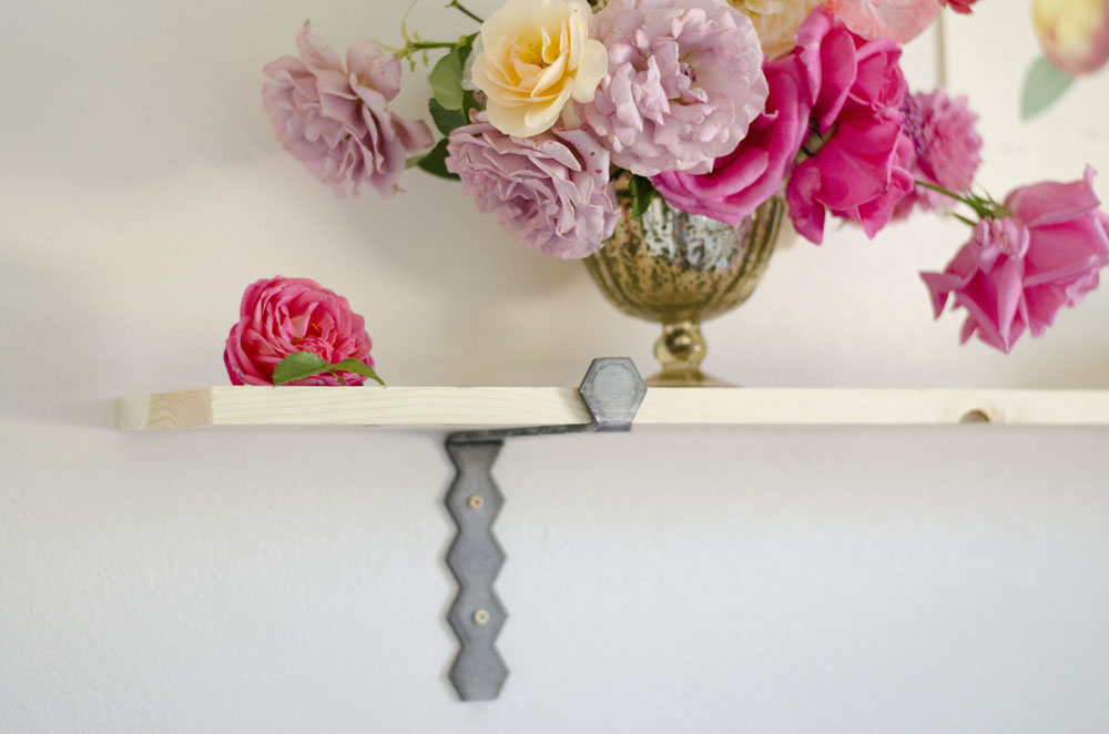 metal bracket geometric, verbena, modern